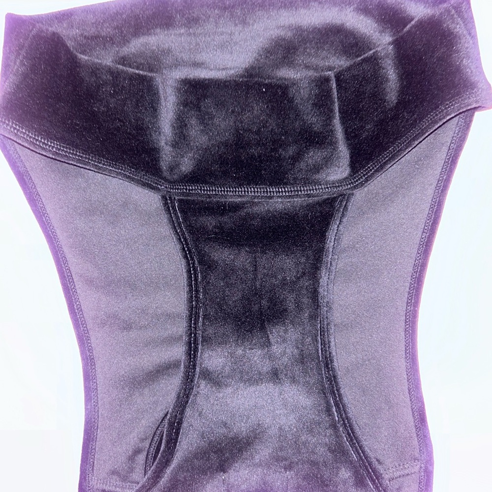 Juicy Couture Black Velvet Crop Top - Picture 3 of 3